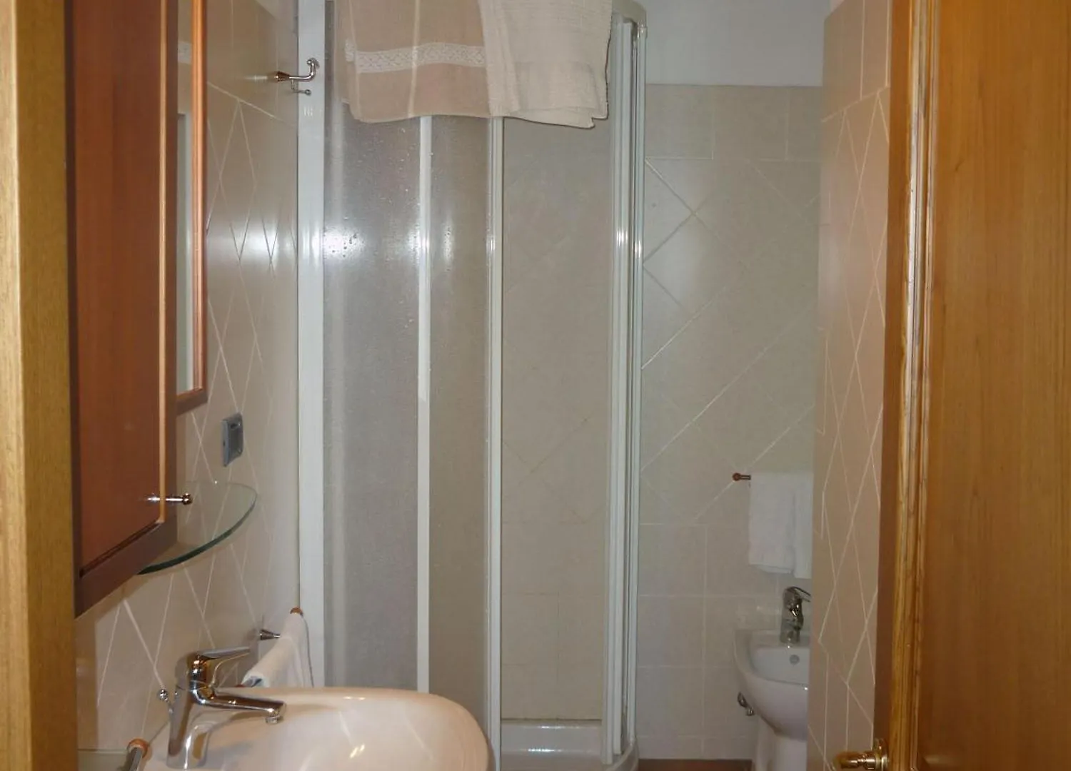 בית כפרי בית הארחה גאמבאסי 	Casa Ceneruzzi