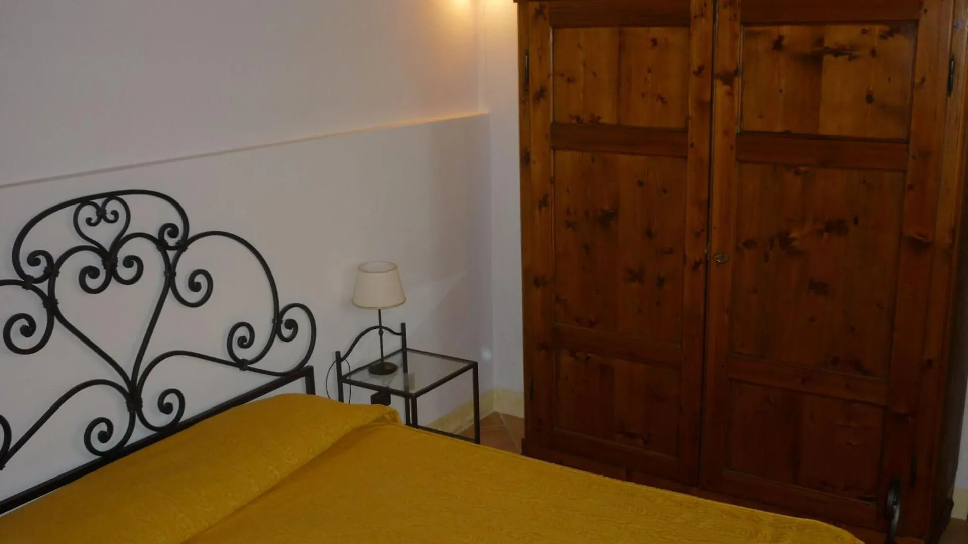 Casa Ceneruzzi Pensionat Gambassi Terme Landsted